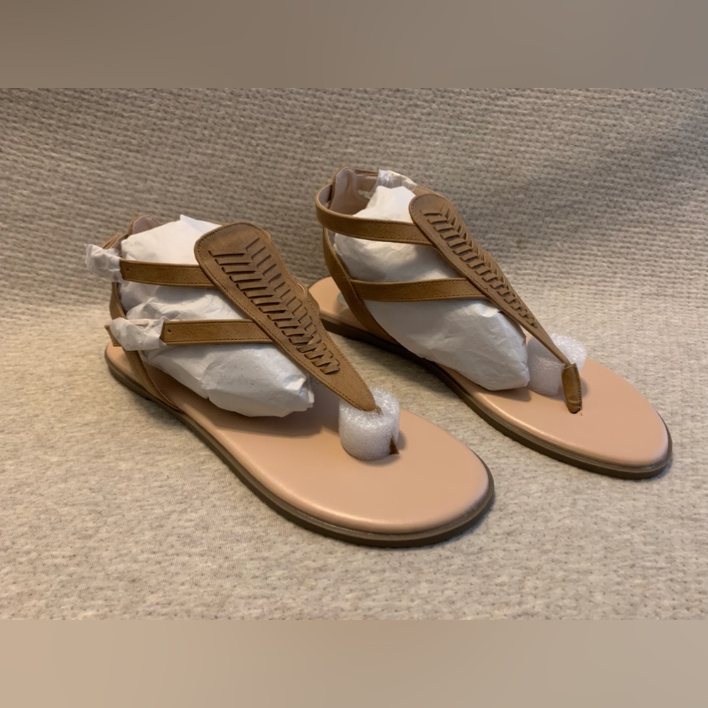 DS Harmony flat sandal